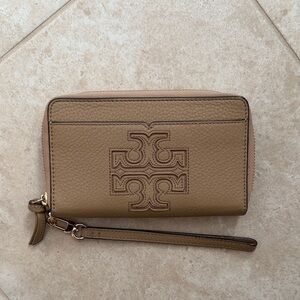 Tory Burch Tan Leather Wristlet Logo Wallet